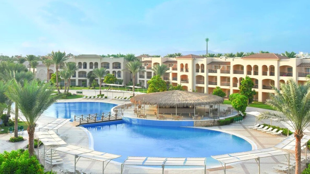 Sharm El Sheikh Hotel | Premium Resort with Private Beach, Waterslides, Spa, Kids’ Activities l 4 Rooms
