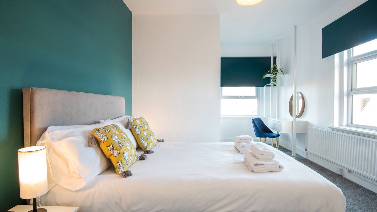 Taunton Hotel | Premium King/Twin Ensuite