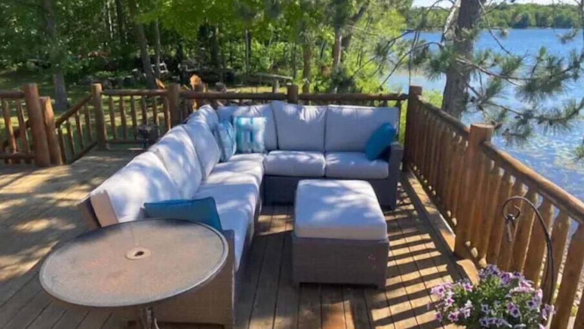 Aitkin Cabin | Premium Lake Cabin Setting. Private shoreline. Sauna.