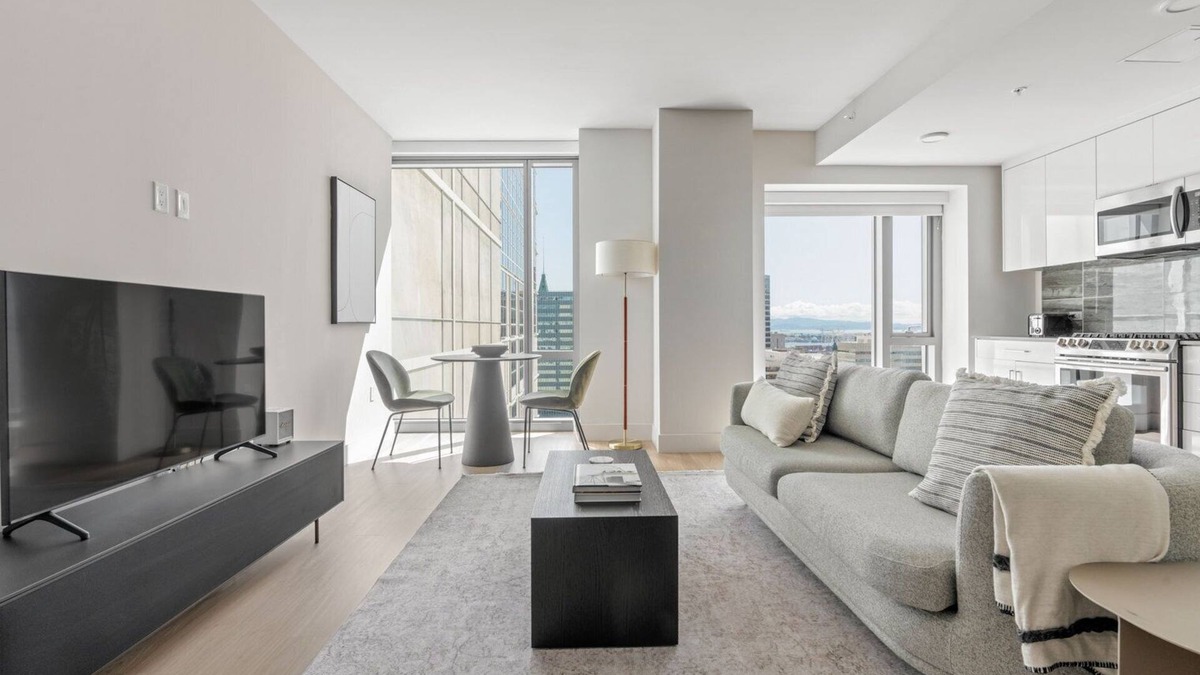 Downtown Oakland Apartment | Premium Oakland 1BR w/Pool, Gym & W/D, nr BART, by Blueground