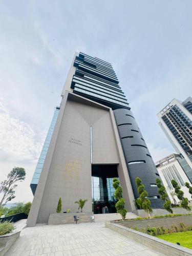 Blue Area Apartment | Premium Residency-MOI-F7