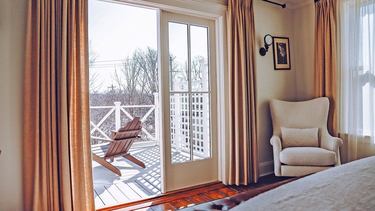Milford House | Premium Room with Balcony, Hotel Fauchere, Free Parking, Charming Town Proximity