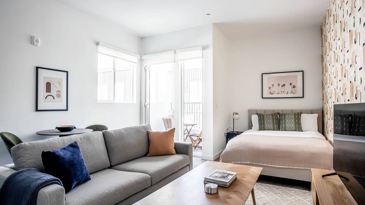 Silver Lake Apartment | Premium Silverlake Studio w/ W/D & Pool, nr 101 & 405, by Blueground