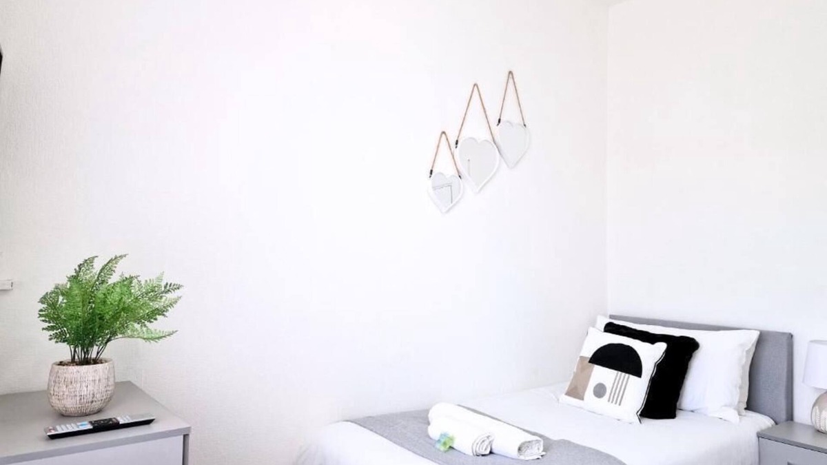 Burnley Apartment | Premium Single room with Shared Bathroom Room 3