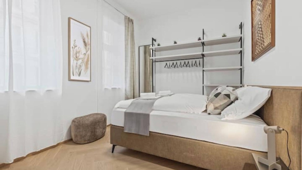 Roßau Apartment | Premium XL 1-BR Apartment with Terrace & Garden