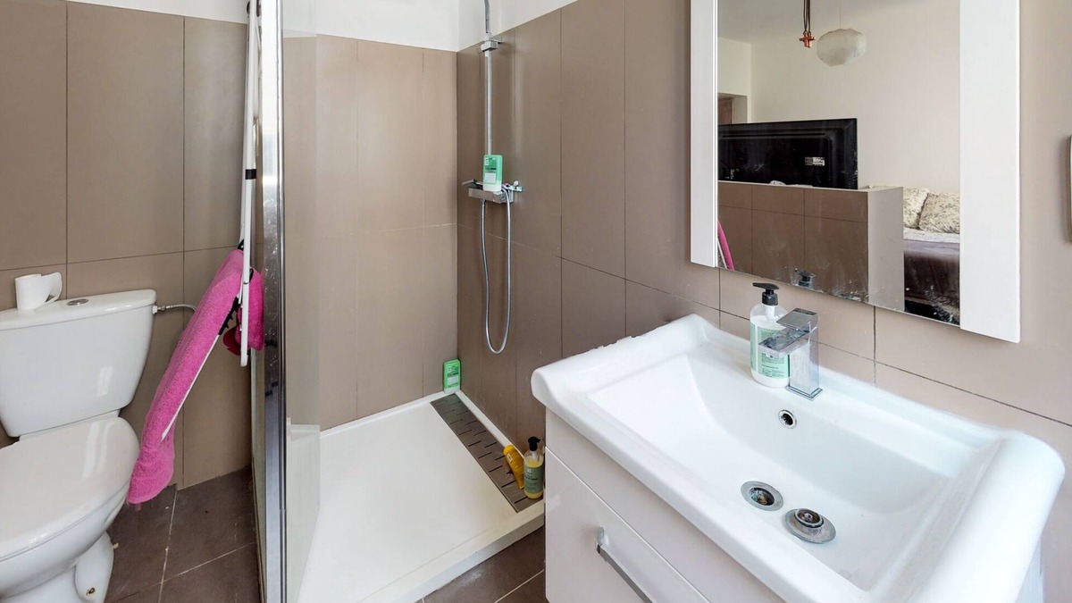 Sartene Apartment | Pres de la Place Porta Petit F2 Bien Équipé et Refait a Neuf, a 15 ' des Plages