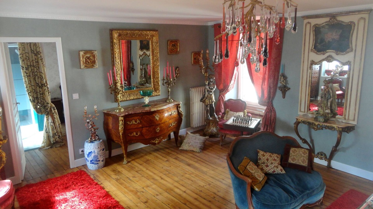 Rosporden House | Presentation of the Host, the environment, and your suite "Ti Trianon"