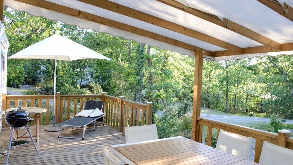 Saint-Privat-de-Champclos Cottage | Prestigious cottage on a nature estate A04