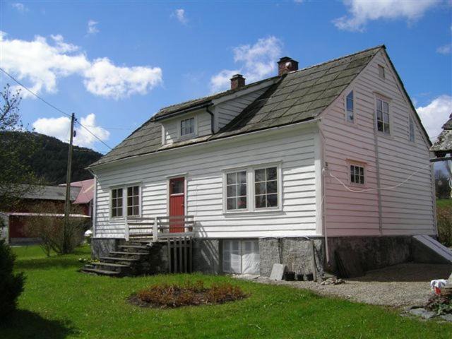 Kvinnherad House | Presthus Gård