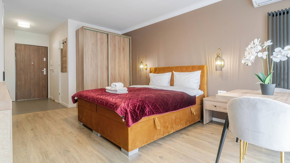 Katowice Apartment | Prestige by The Mall Studio