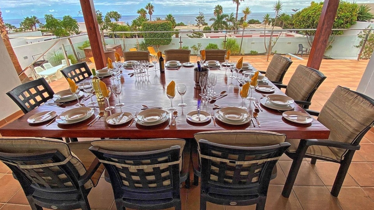 Puerto Calero Villa | Prestigious 7 Bed Villa ,WIFI, A/C, H.Tub, P.Table, Snooker,T .Tennis, Tfootball