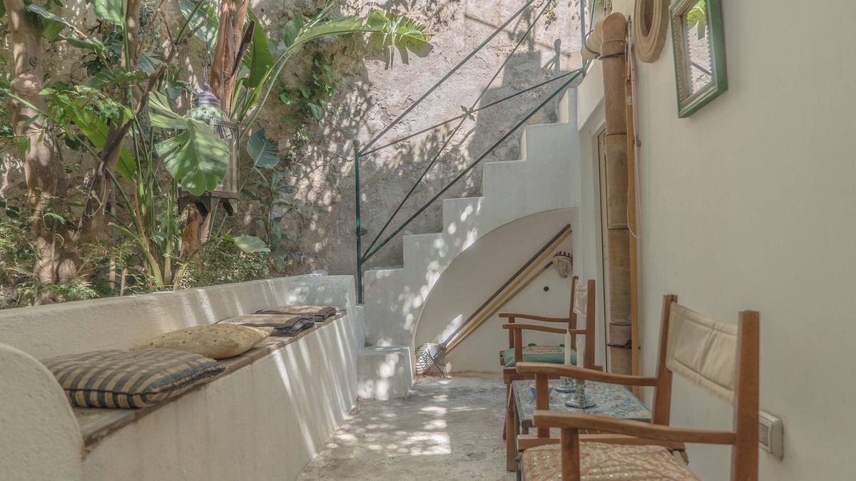 Lipari Historic Centre Apartment | Prestigious historic house with private garden, under the Lipari castle