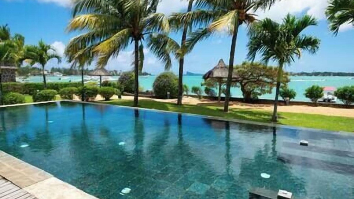 Pointe aux Canonniers House | Prestigious villa beach front 3