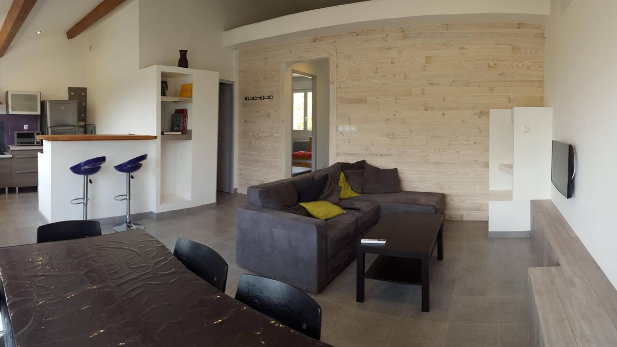 Sampzon Cottage | pretty cottage 5 people 5 minutes from the Gorges de l'Ardèche with garden in a quiet area.