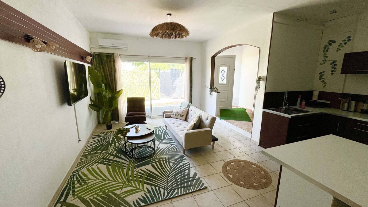 Mauguio House | Pretty house for 6
