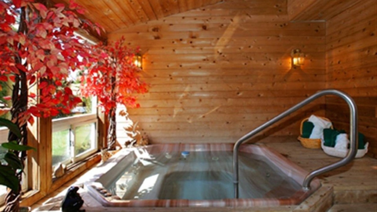 Grey Highlands House | Pretty River Valley Country Inn