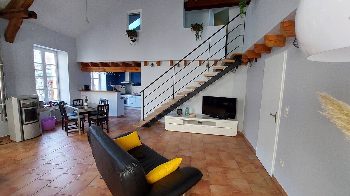 Luzech House | Pretty stone house in the heart of a Lotois village