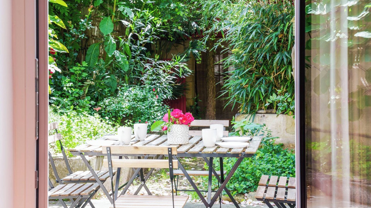 Chinon House | Pretty town house in the heart of Chinon + garden