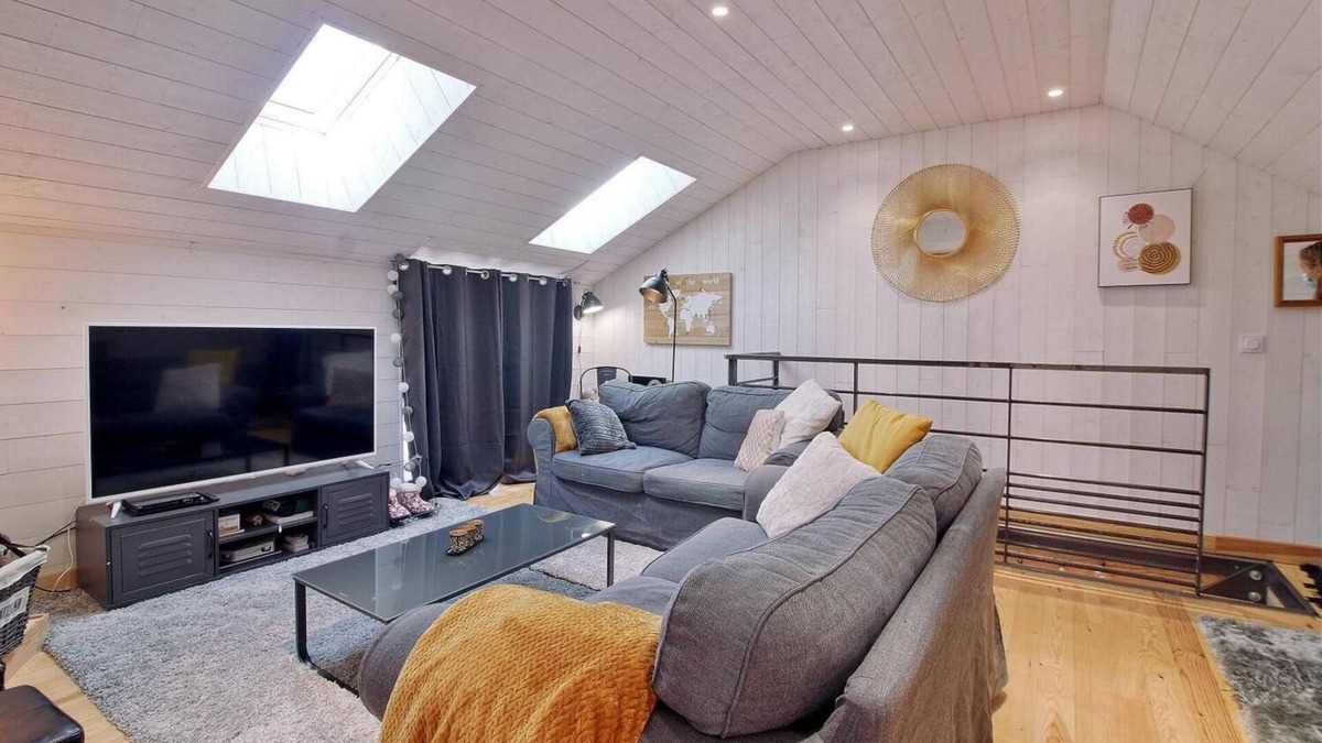 Vielle-Aure House | Pretty village barn tastefully decorated