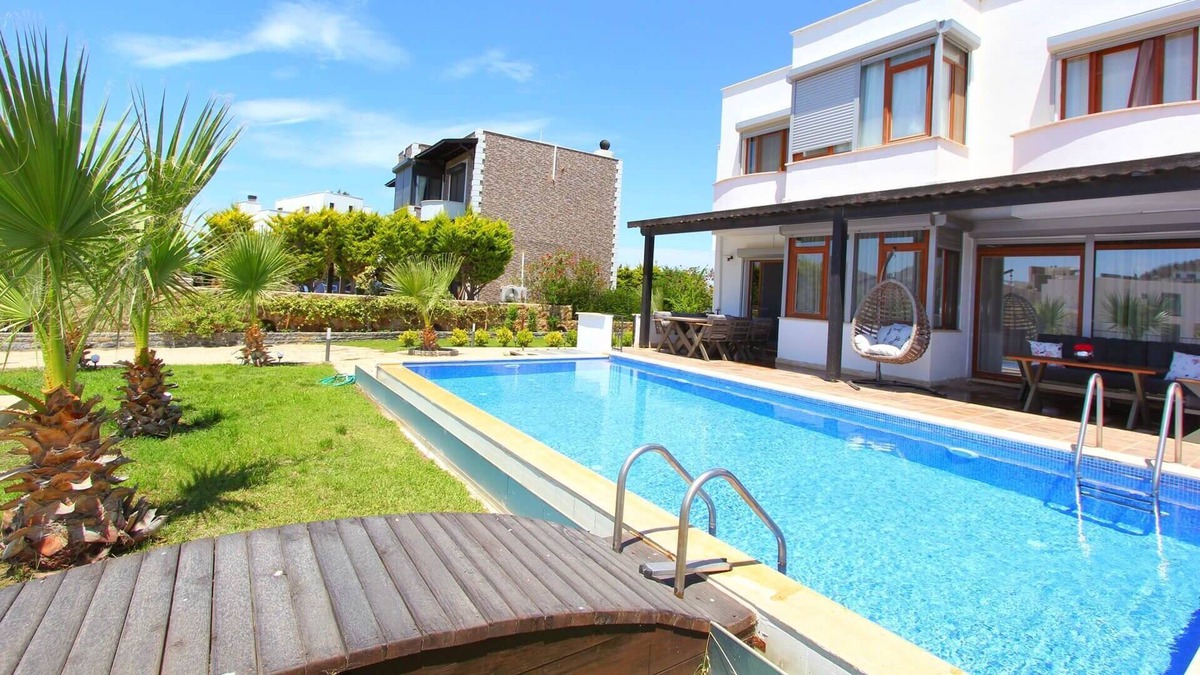 Dagbelen Villa | PRİVATE POOL VİLLA İN QUİTE LOCATİON...just 1,5km far to beach