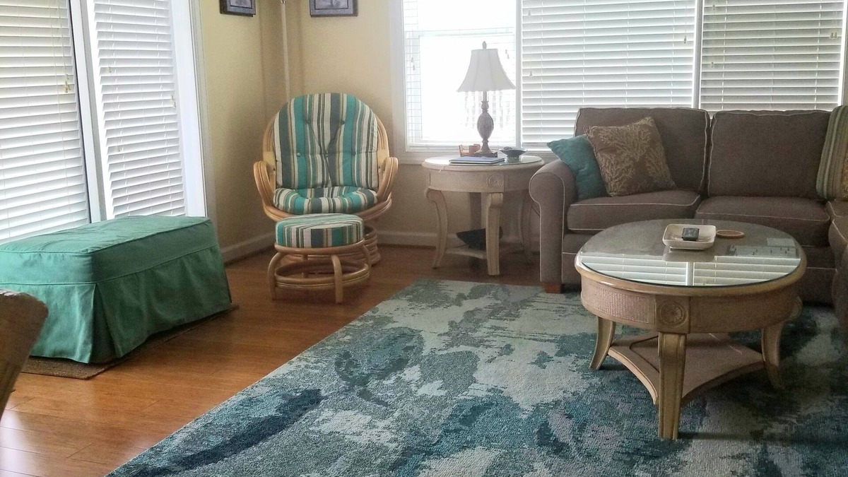 Ocean Isle Beach Condo | 'Priceless' Almost Ocean Front , 4BR/4BA, Upgrades, Pet friendly,nUpgrades