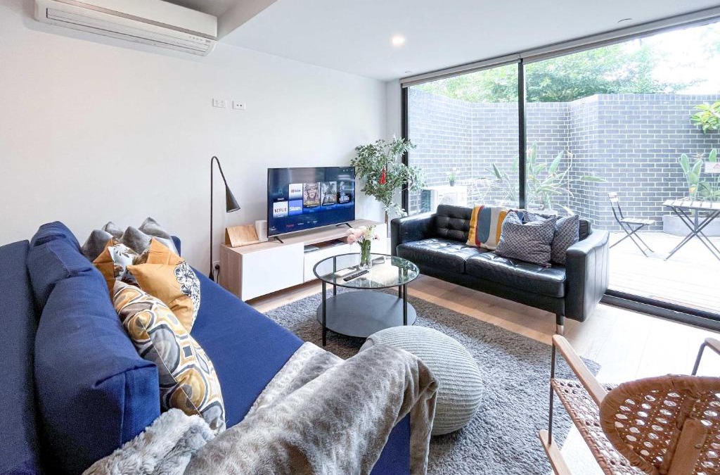 Bentleigh Apartment | Pride Bentleigh Apartment with Private Garden