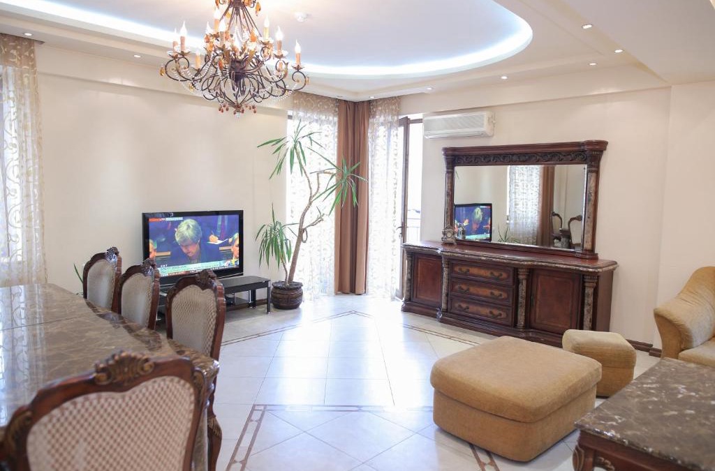 Kentron Apartment | Prime Apartment 2 Bedrooms(129sq m),Small Center,New Building