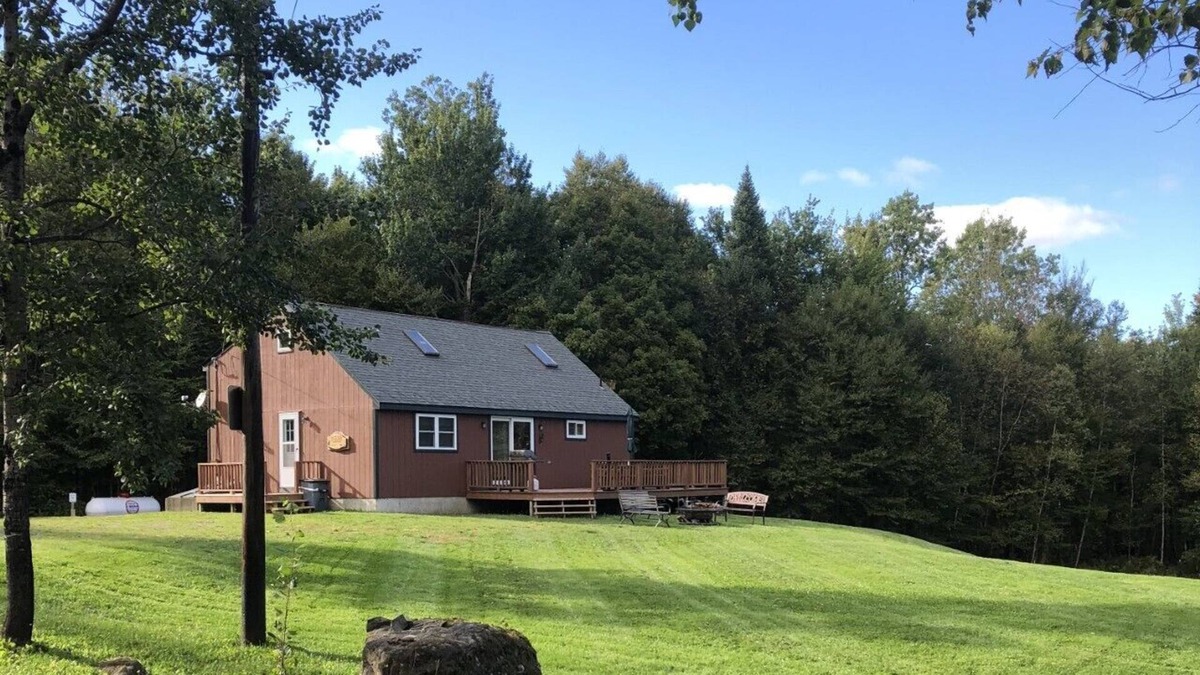 Pittsburg House | **PRIME AVAILABILITY TRAILSIDE LODGE PITTSBURG DIRECT TRAIL ACCESS