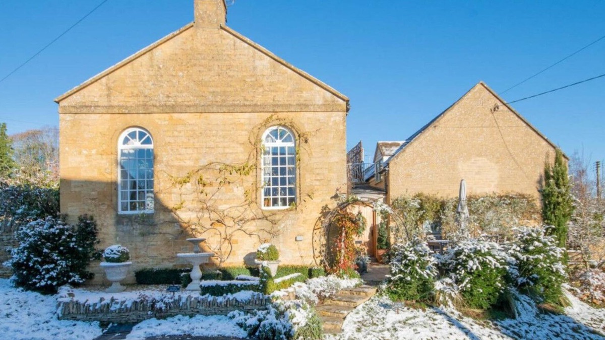 Longborough House | Prime Cotswold Location | The Old Chapel Longborough
