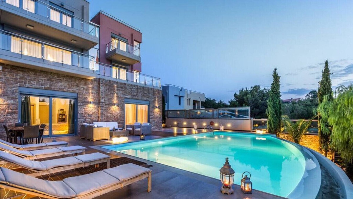 Palaia Fokaia House | Prime homm Maisonettes w/ shared pool in P. Fokaia