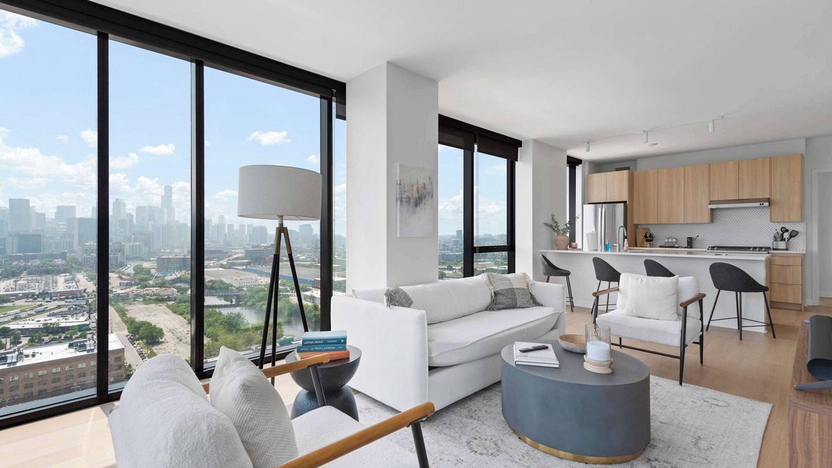 River North Apartment | Prime Lincoln Park Views + Modern Amenities Await