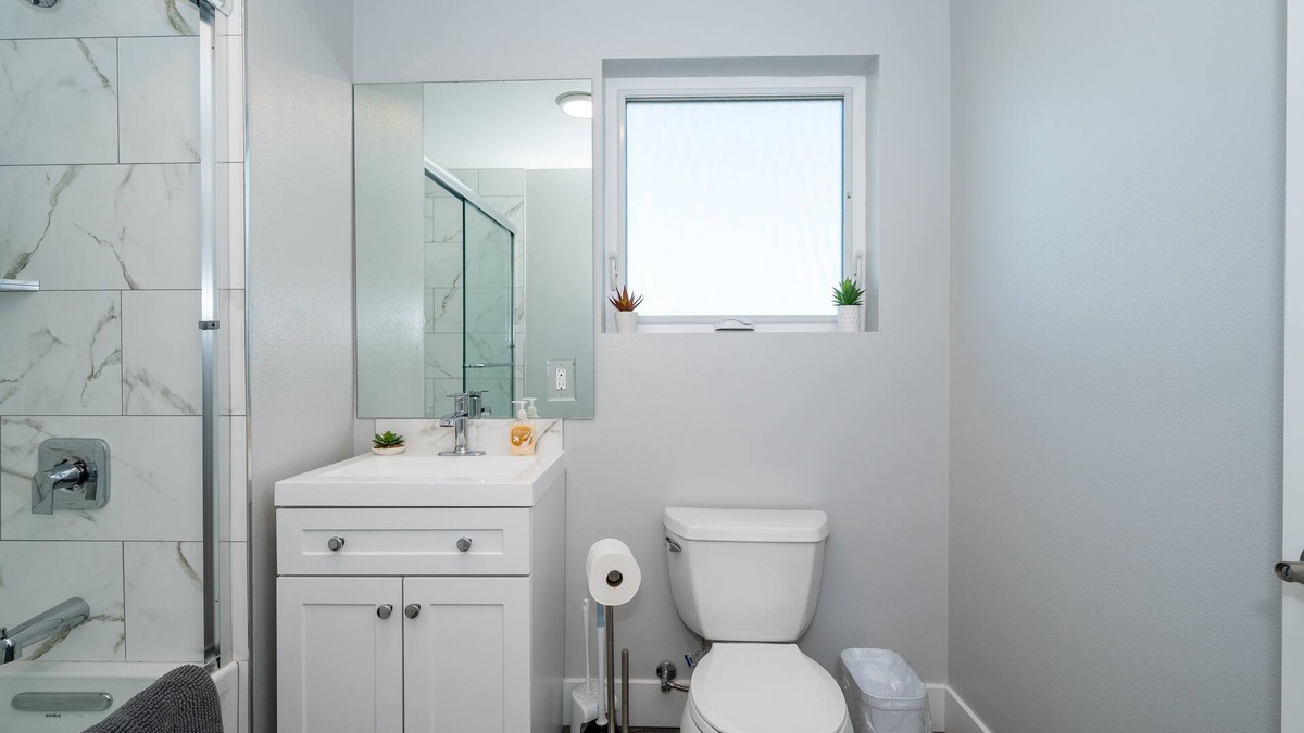 Campbell Apartment | Prime Location! 2bd 2bth