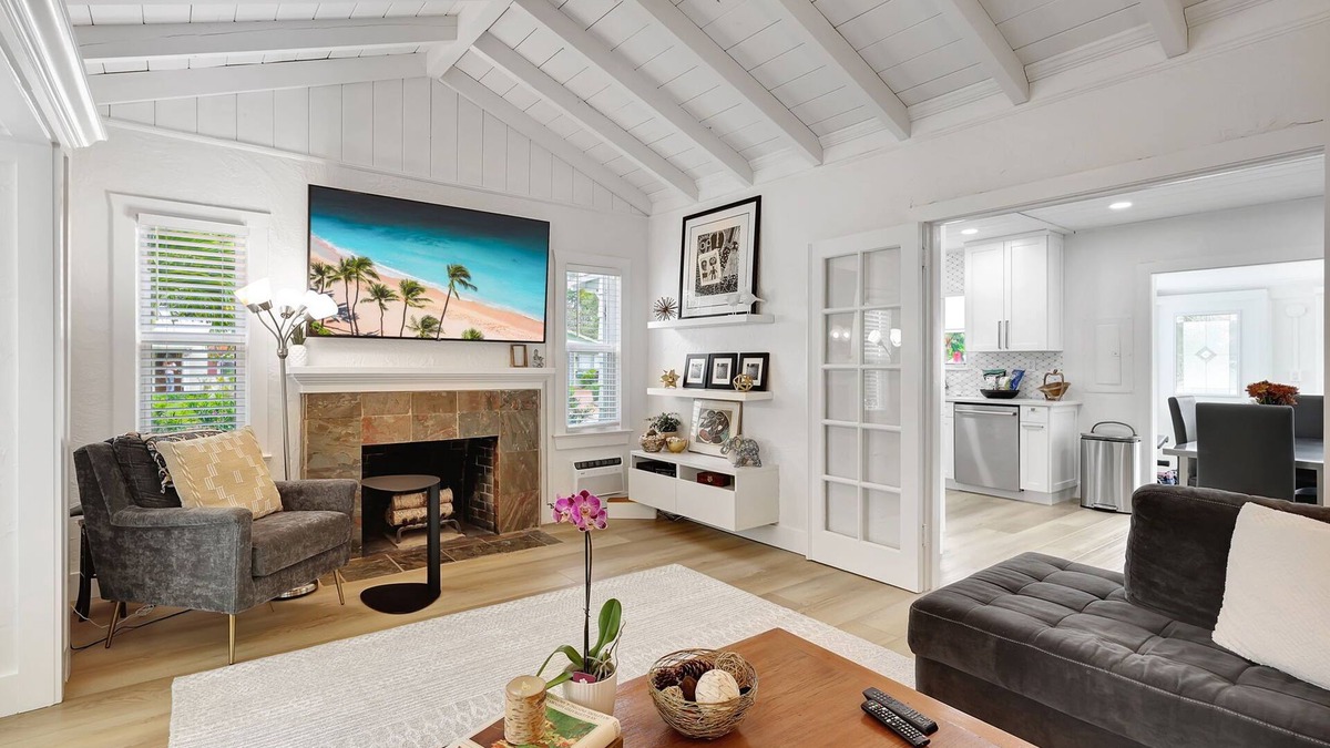 Delray Beach House | PRIME LOCATION! Beautiful centrally located home in Delray Beach