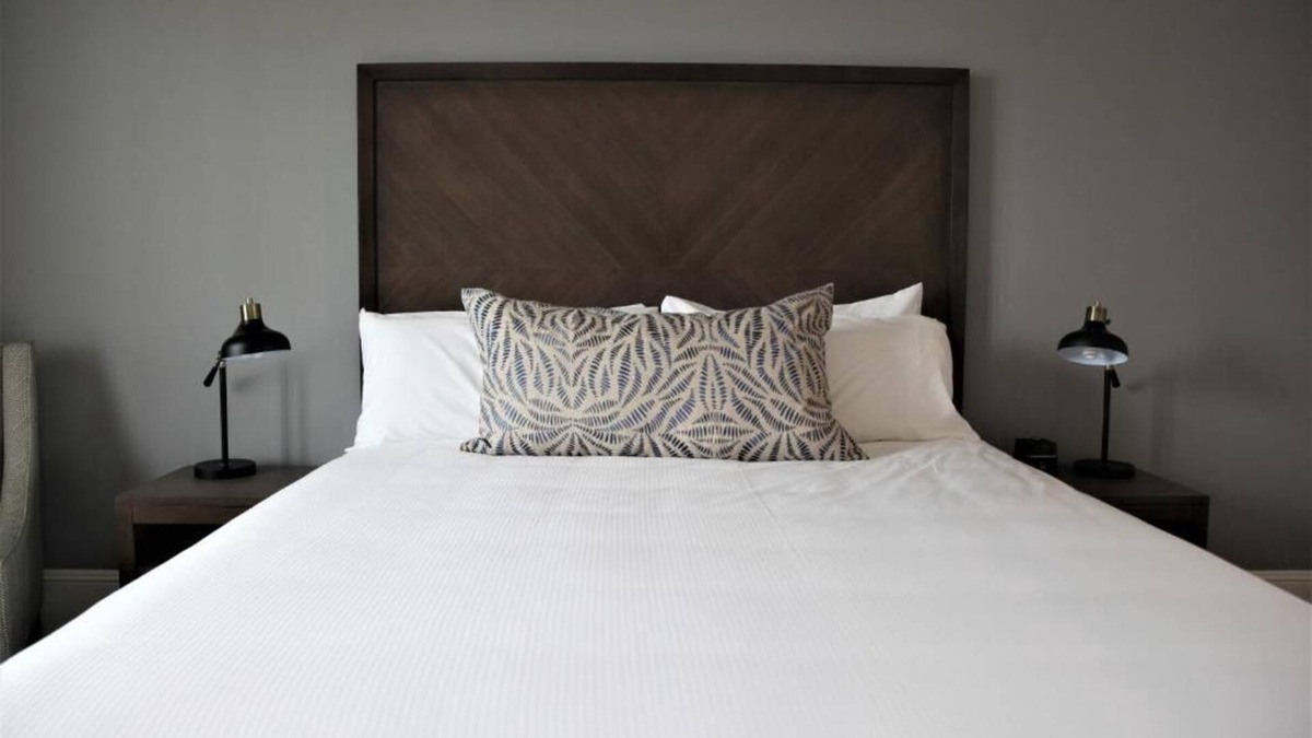 Winters House | Prime Location! Free Parking, Pet-Friendly Property, Near Walnut Park