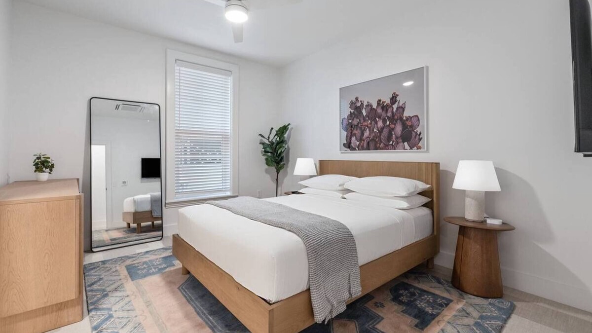 Main - Military Plaza Hotel | Prime Location Near Tower of the Americas | Modern Living w/Kitchen & Washer