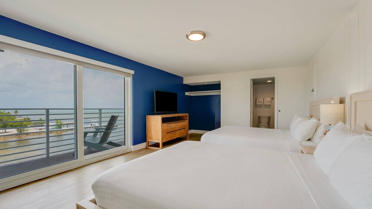 Islamorada Hotel | Prime Location! Pet-Friendly Property, Free Parking, Free Breakfast