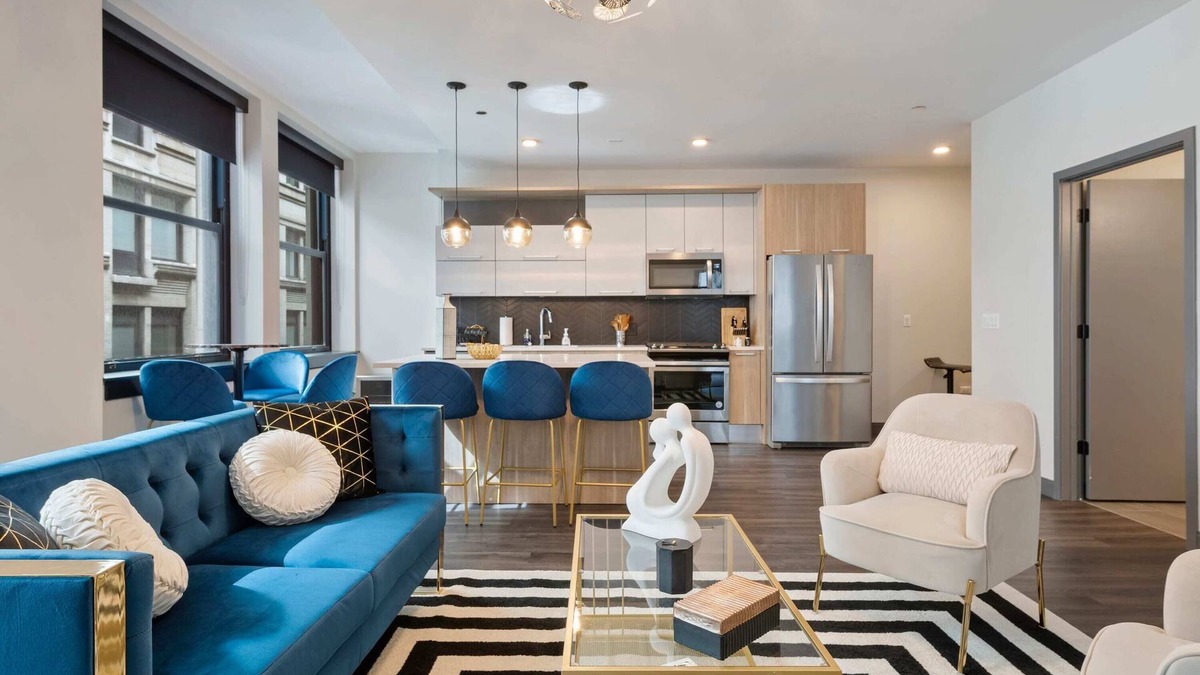Downtown Chicago Apartment | Prime Loop Apts + Convenience for Groups