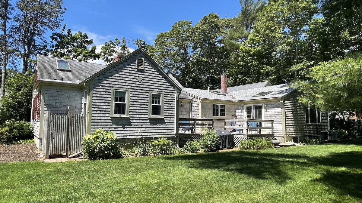 Osterville House | Prime Osterville Location - Clean and Comfortable Family Home