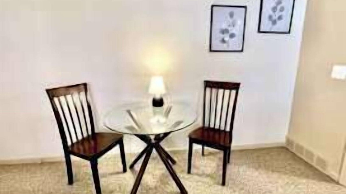 Joslyn Castle Apartment | Prime Spot, Walk to UNMC, Dining Nearby