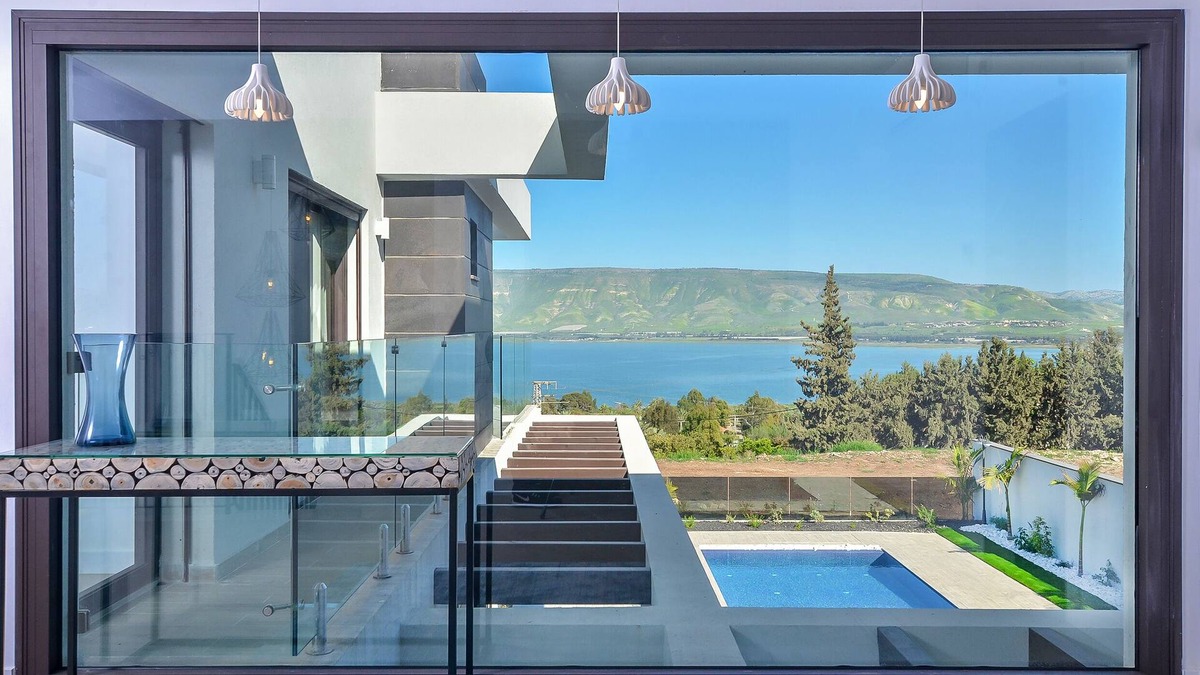 Kinneret Villa | Primor deluxe suits.