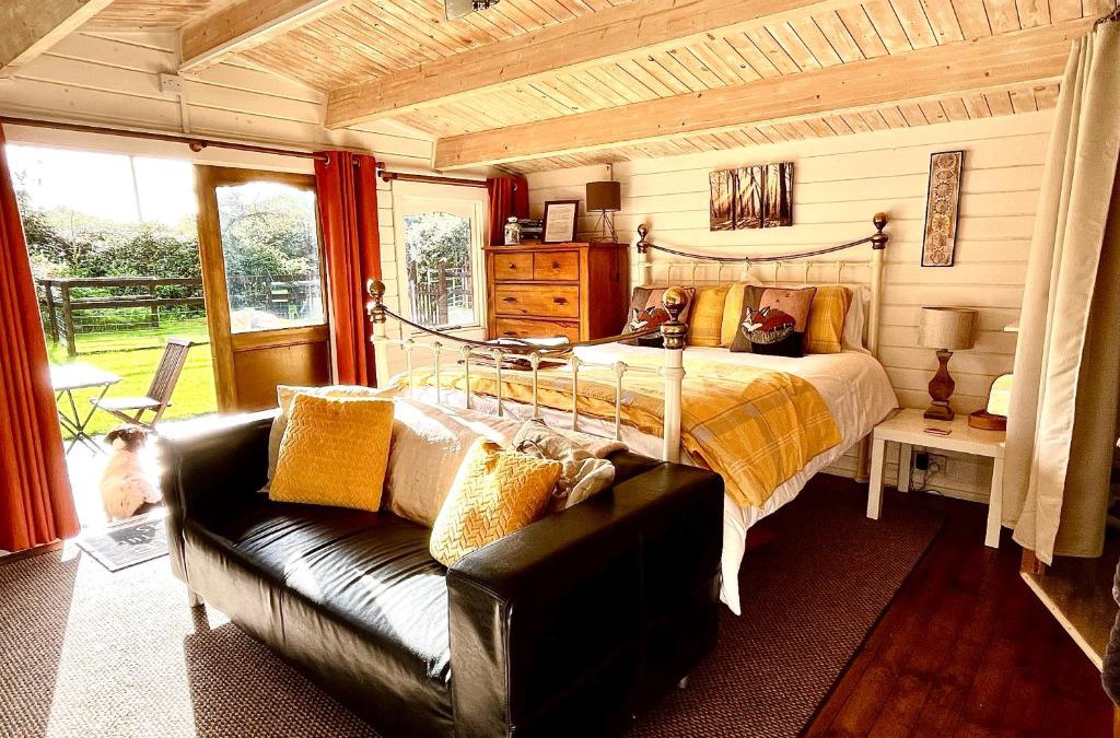 Holworth Apartment | Primrose Cabin