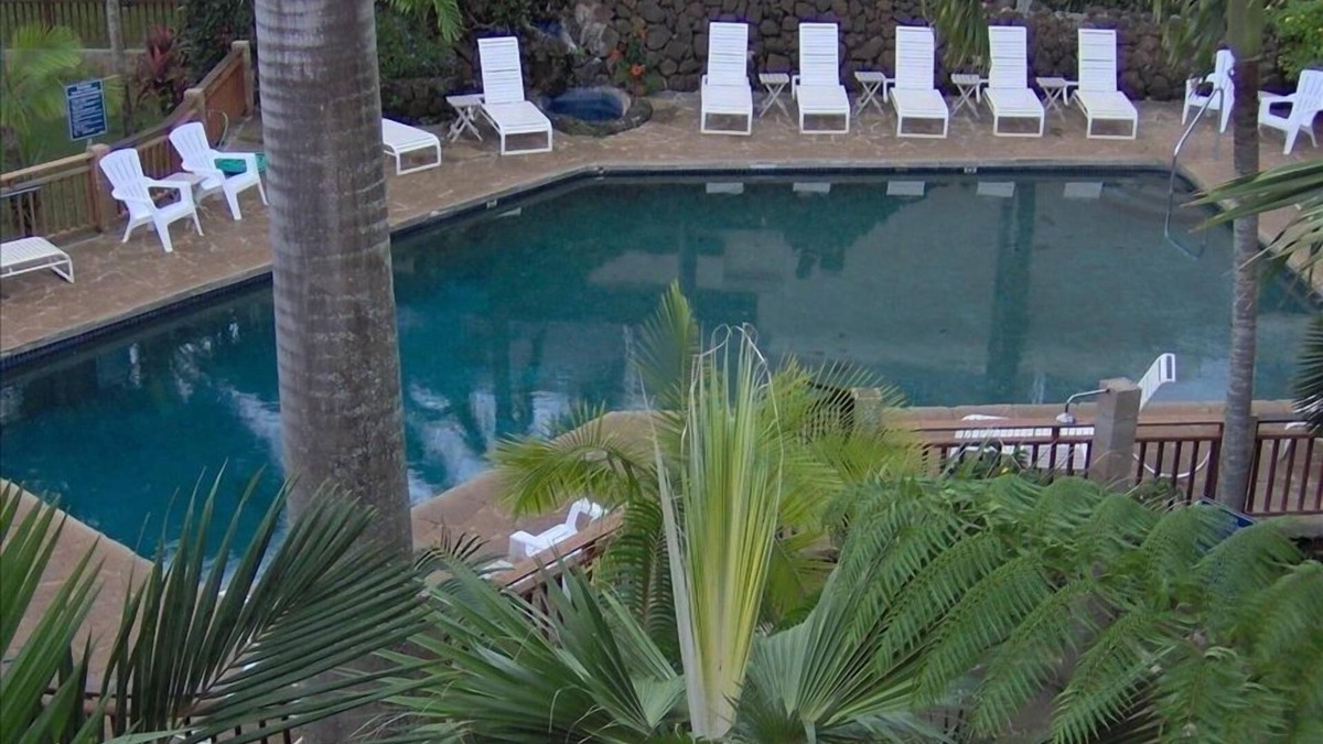 Poipu Condo | Prince Kuhio 136 Studio 1st floor poolside