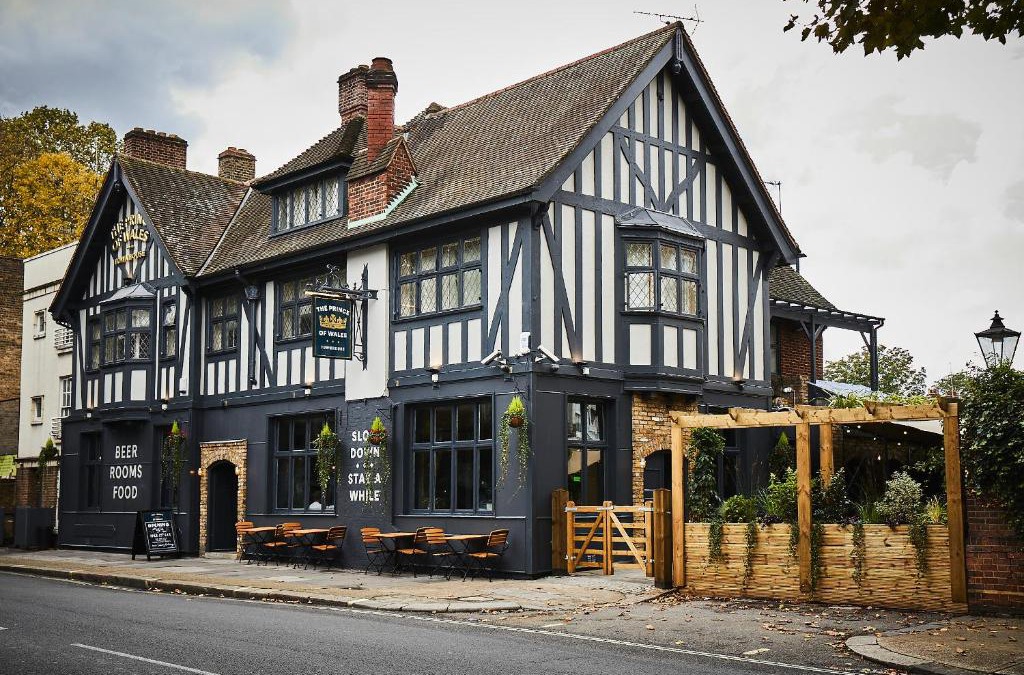 Ravenscourt Park Hotel | Prince of Wales - Townhouse