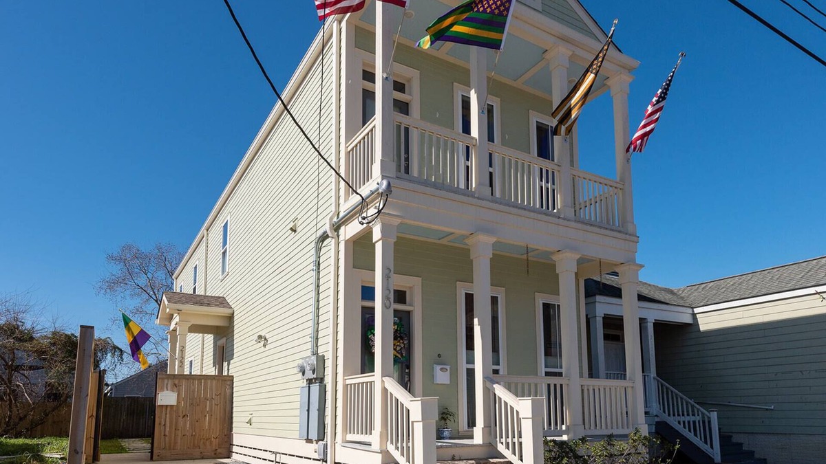 Faubourg Lafayette House | Prince Philip-Royal Treatment Near Garden District