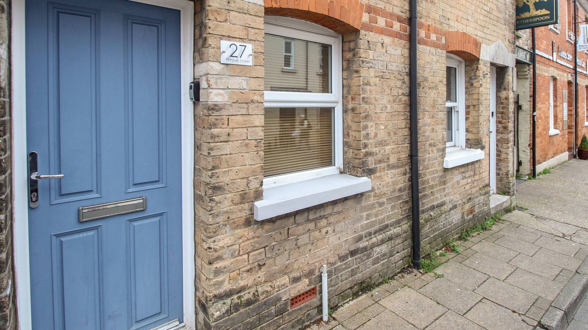 Dorchester House | PRINCES HOUSE, pet friendly, character holiday cottage in Dorchester