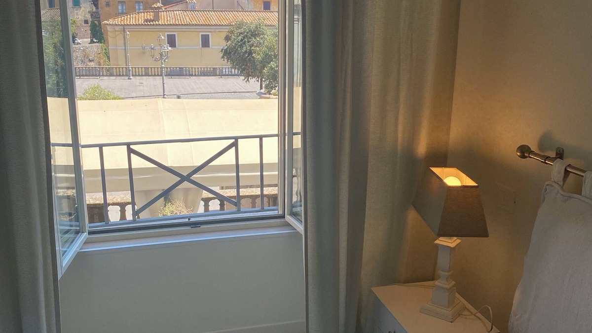 Lake Bracciano Apartment | Princess House. Unique view Castle. Free indoor parking