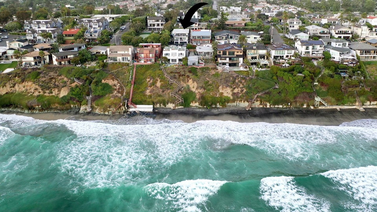 Leucadia Apartment | Pristine Beach Apt Private Deck and King Suite