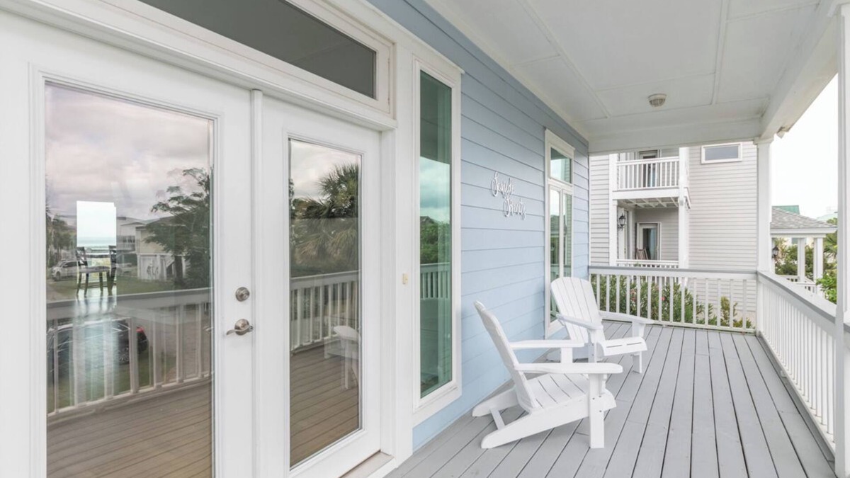 Beachwalk House | Pristine Harbor Island home, with impressive views and beach access