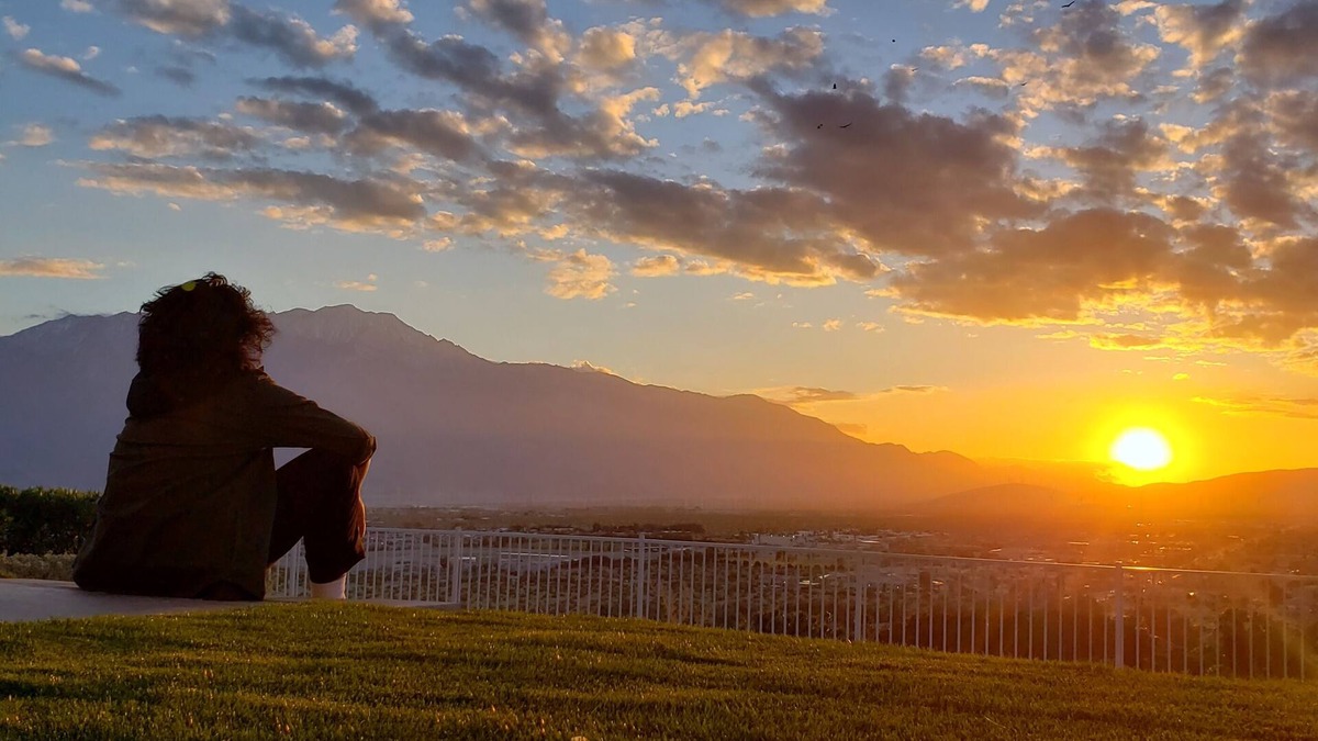 Desert Hot Springs House | Pristine Home w/Panoramic Mountain & Desert Views! A step above — LITERALLY —