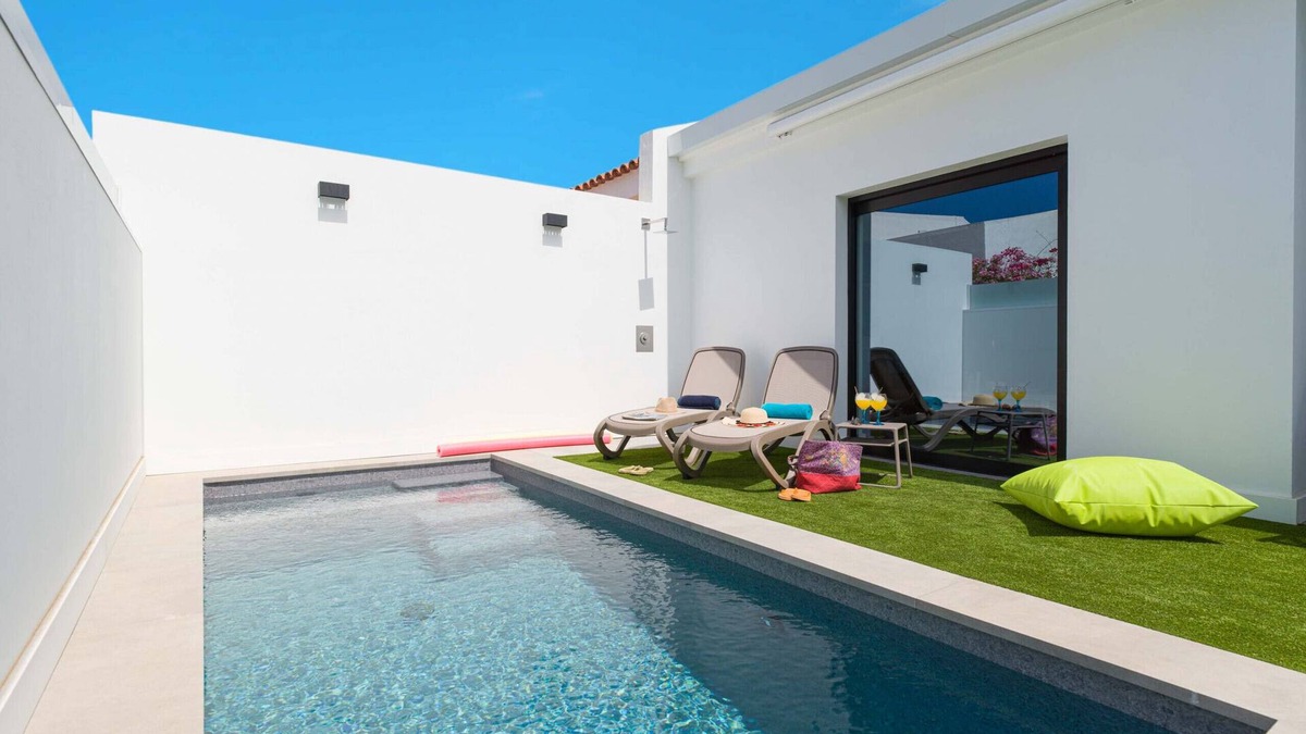 Maspalomas Ski Chalet | PRIVATE HEATED POOL - Fully refurbished in 2022